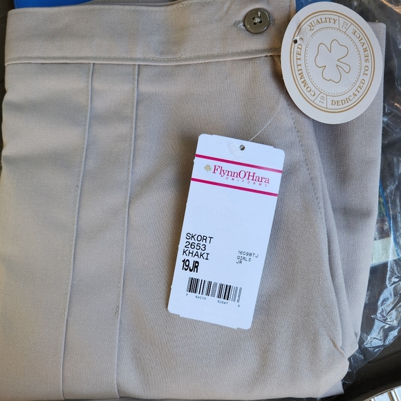 Flynn O'Hara Uniform Khaki Skort NWT Size 19JR - Picture 4 of 4